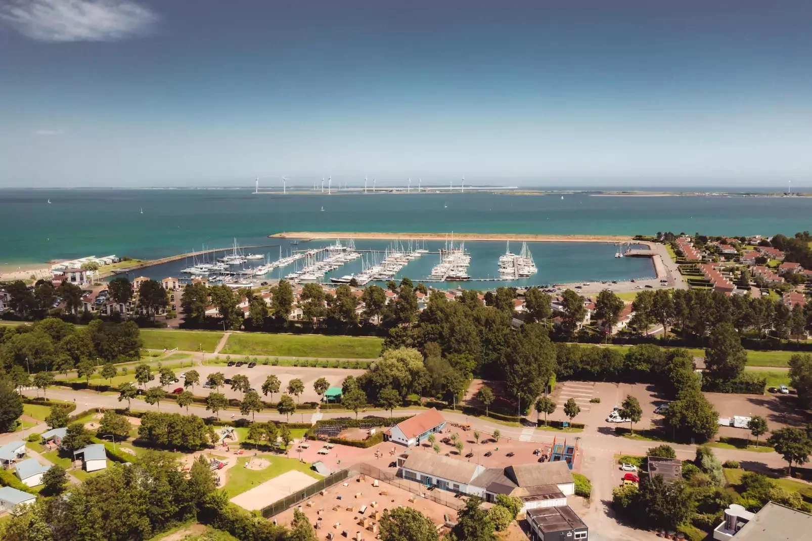 Vakantiepark Beach Resort 2-Areas summer 5km