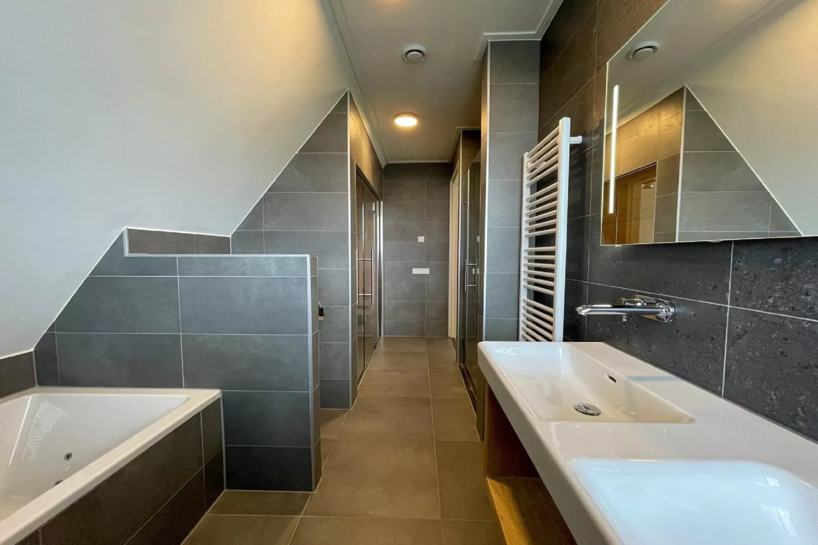 Friese Meren Villa's 21-Bathroom