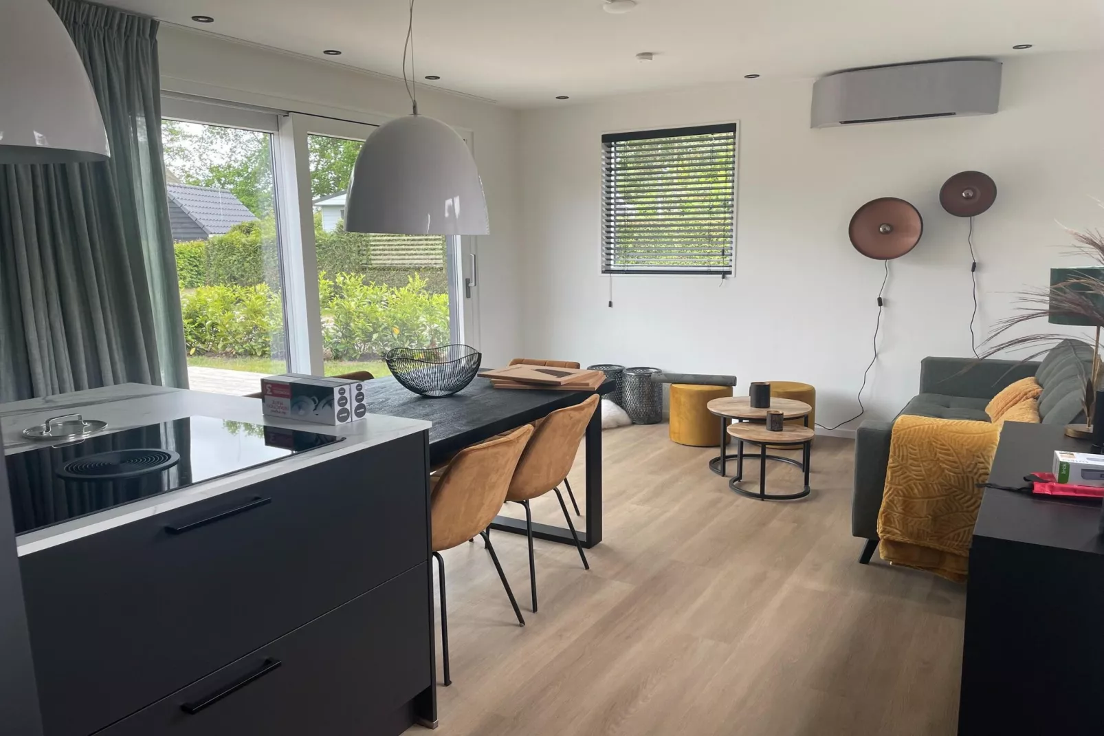 Recreatiepark Idskenhuizen 11-Esszimmer
