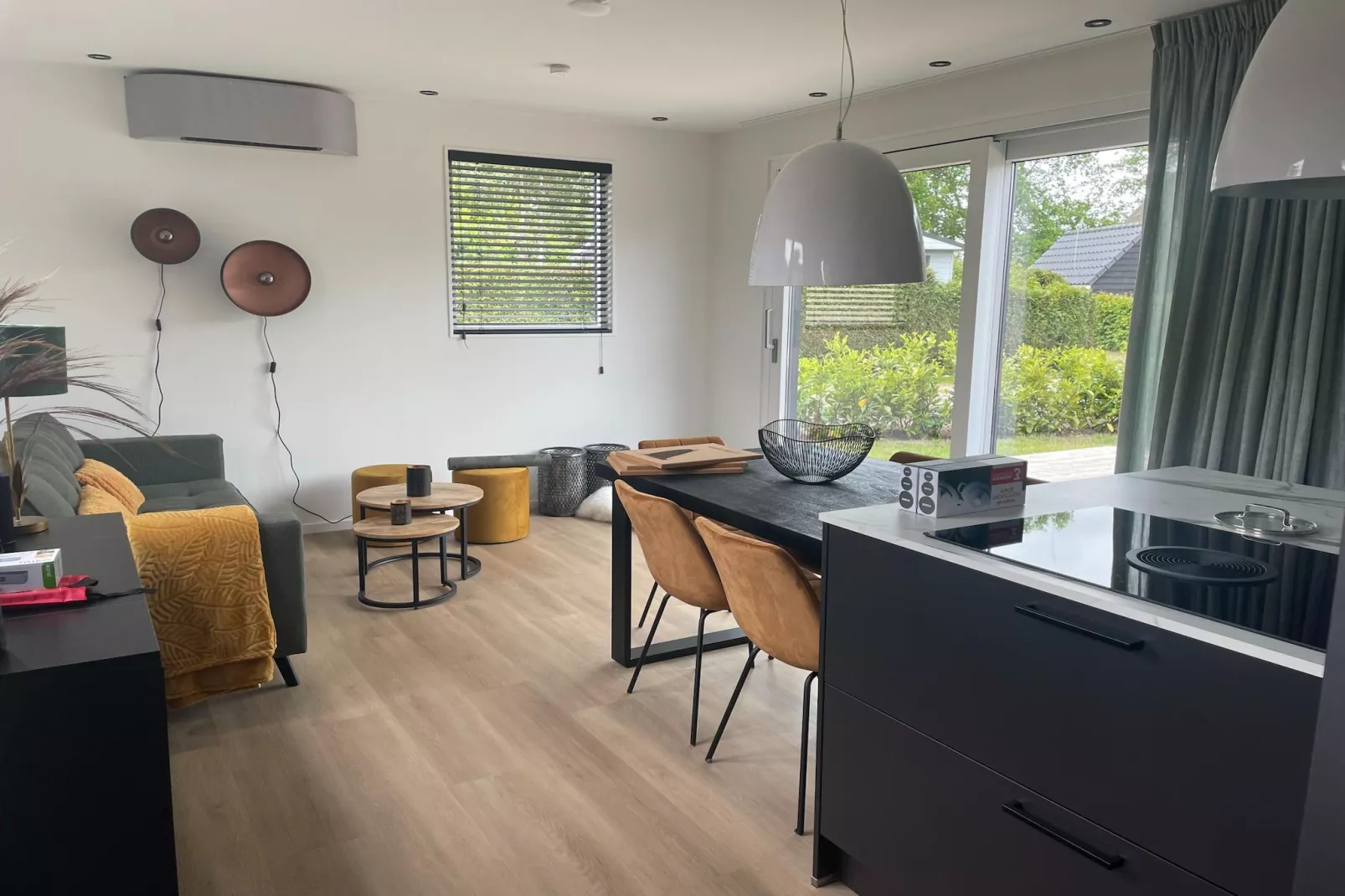 Recreatiepark Idskenhuizen 11-Esszimmer