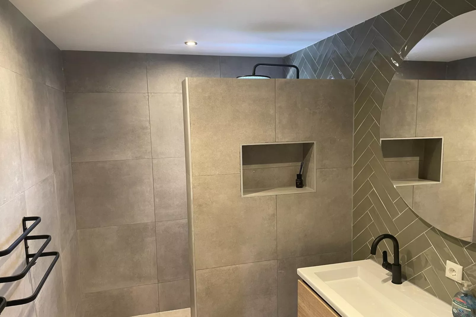 Recreatiepark Idskenhuizen 11-Badezimmer