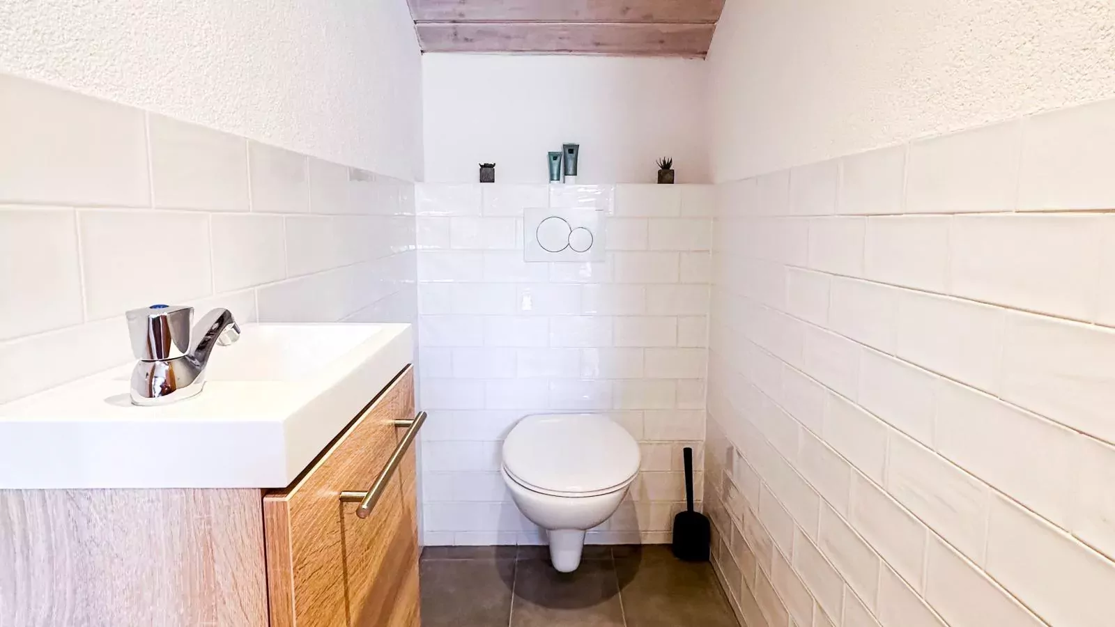 Arlberg-Bathroom