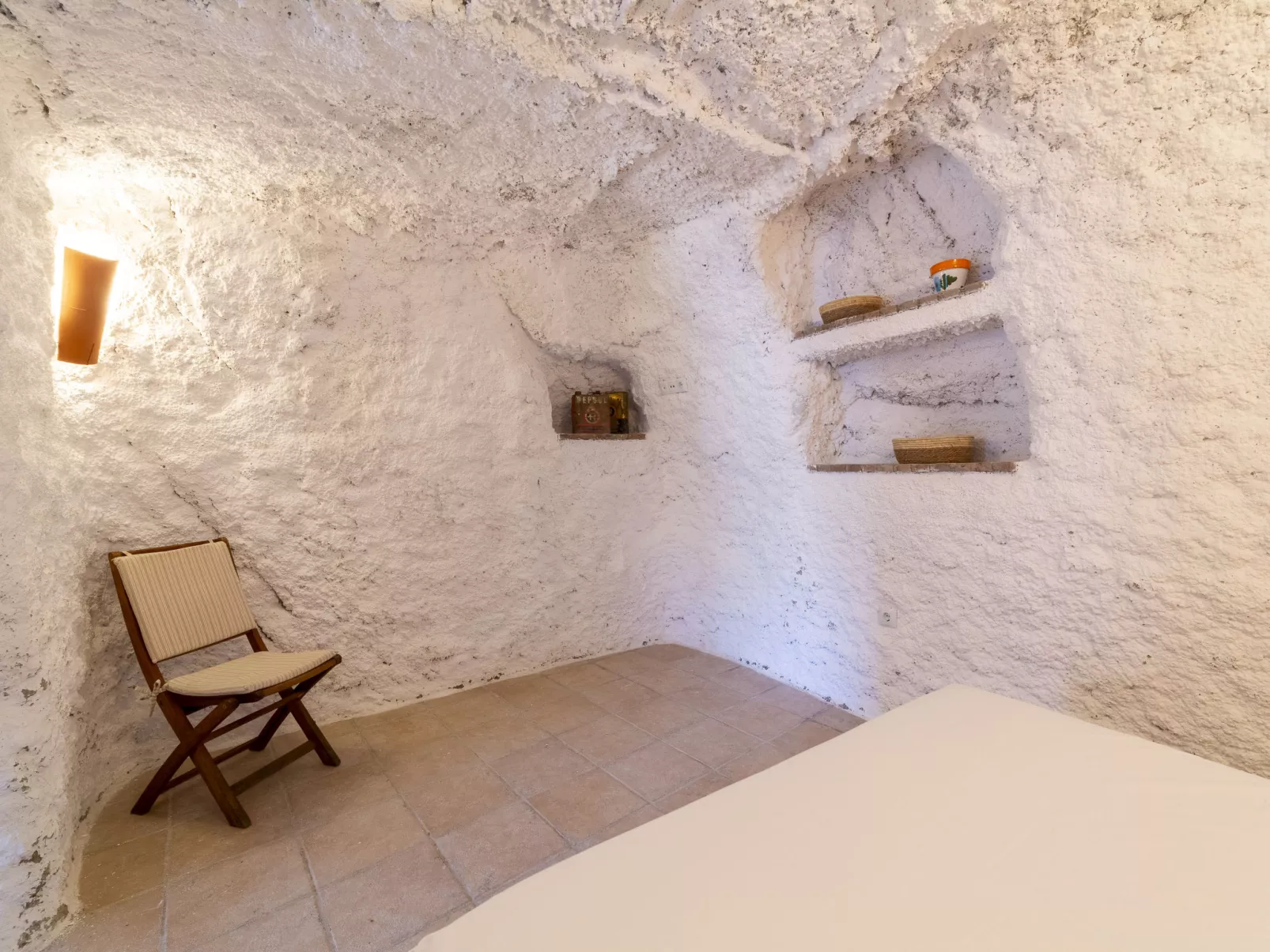 Casa Cueva Maria Zambrano-Inside