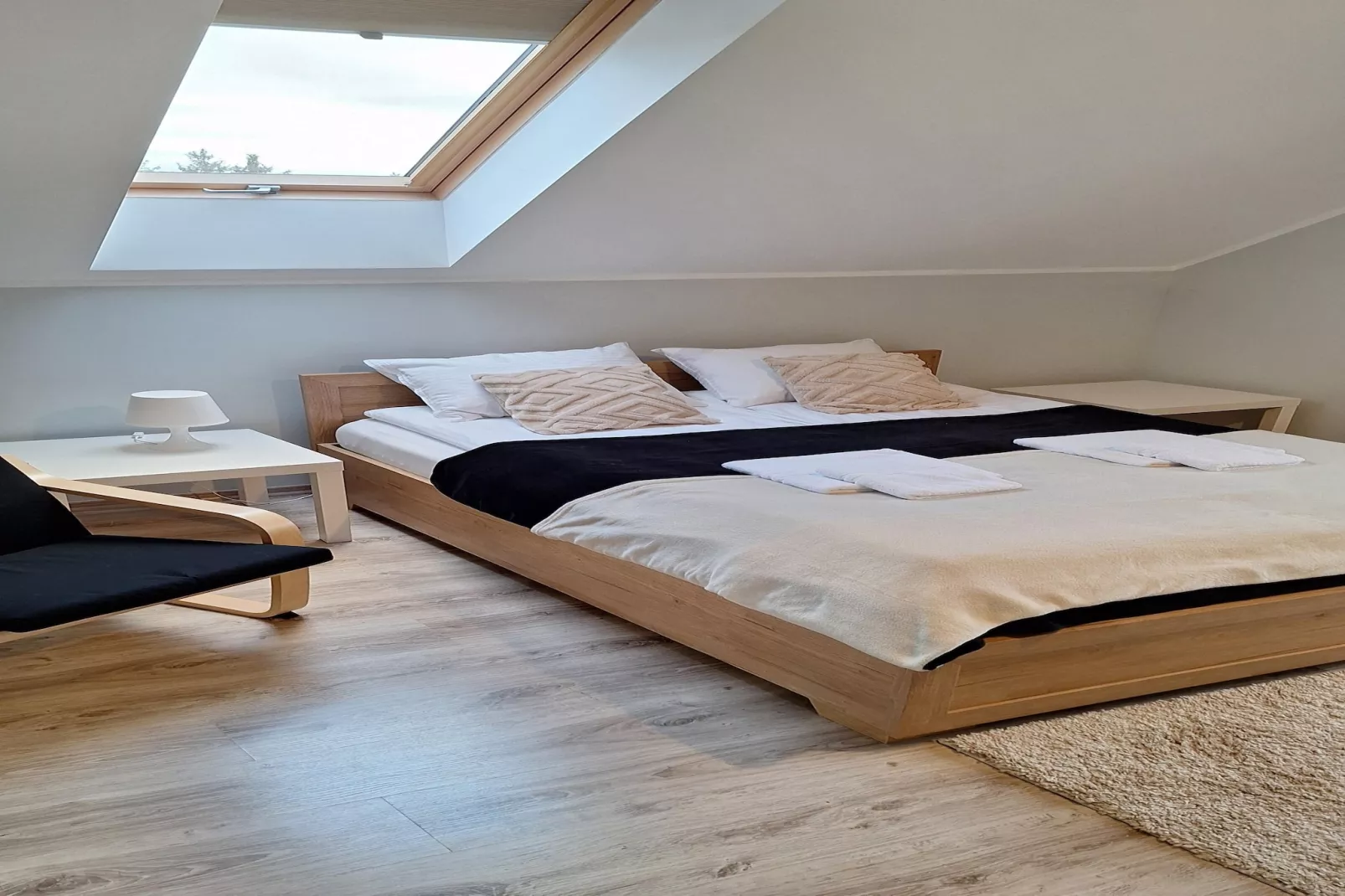 Komfortowy apartament z basenem i ogrodem dla 6 osób w Stepniczce-Bedroom