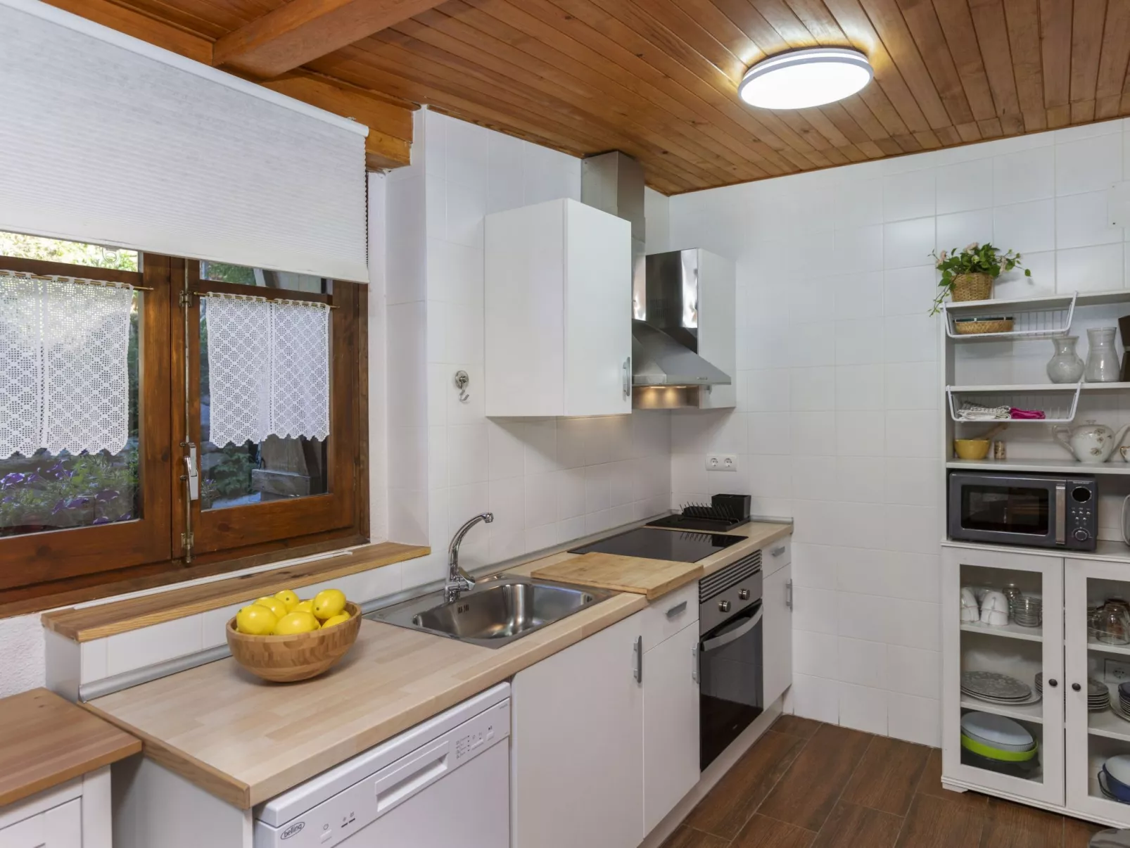 Casita Alba-Inside