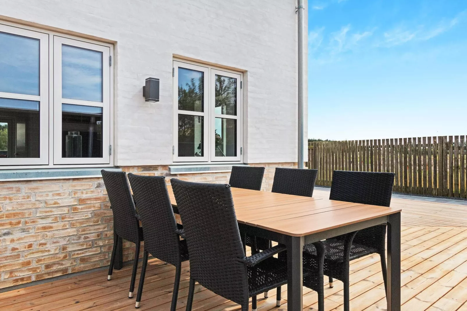 Modern holiday home in Løkken-Outdoor