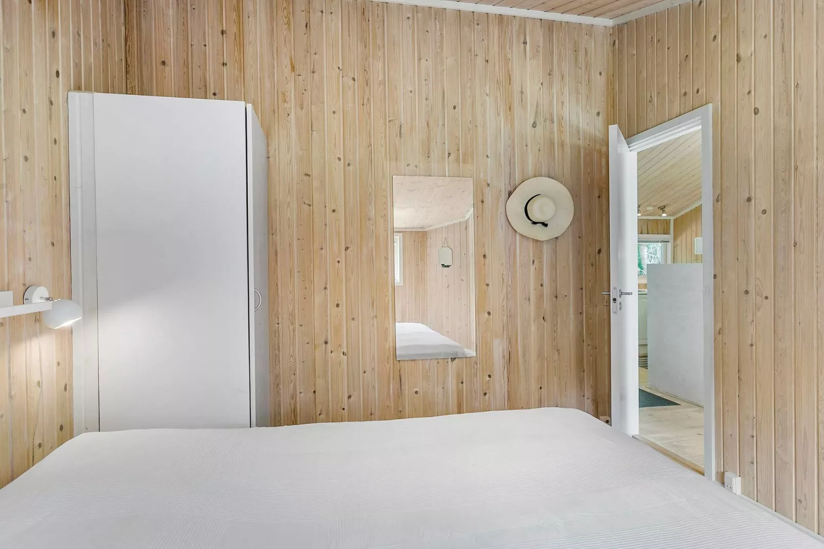 Holiday home with spacious garden-Indoor