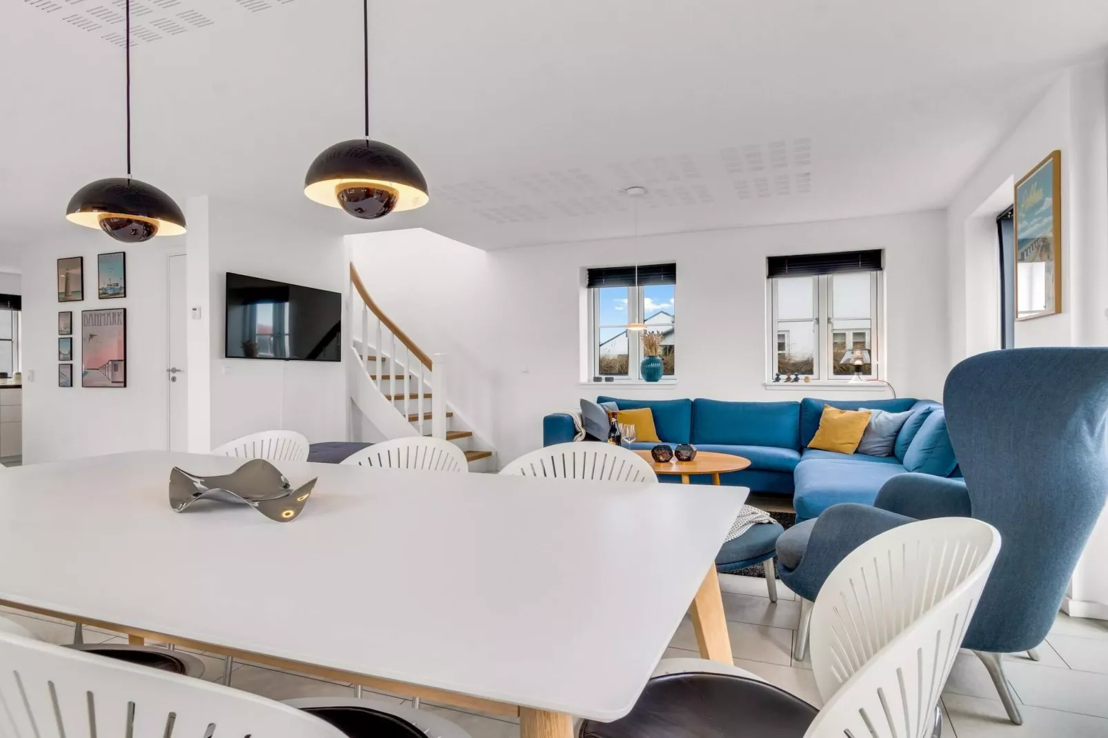 Holiday home, 750m from beach-Indoor