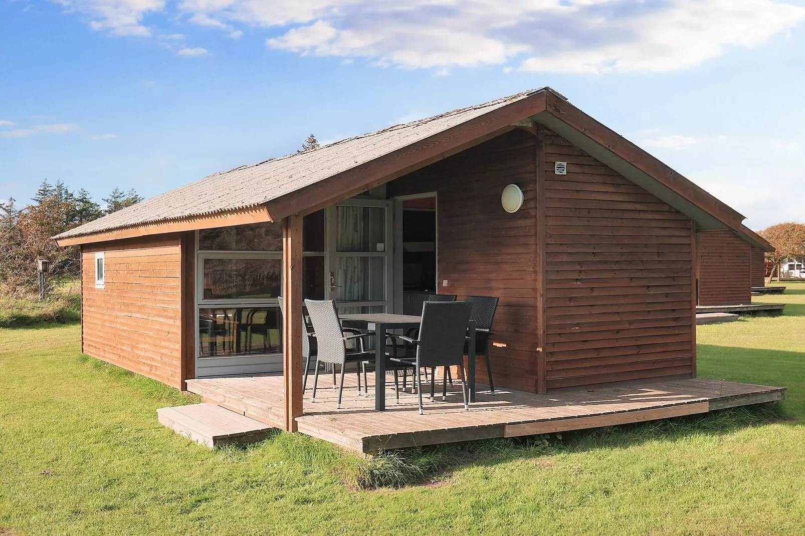 Cabane confortable dans un camping