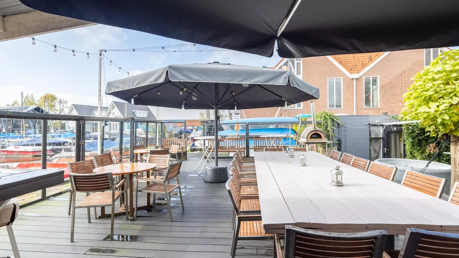 De Kaag Watersport Groepsaccommodatie - 50 pers-Terrace balcony