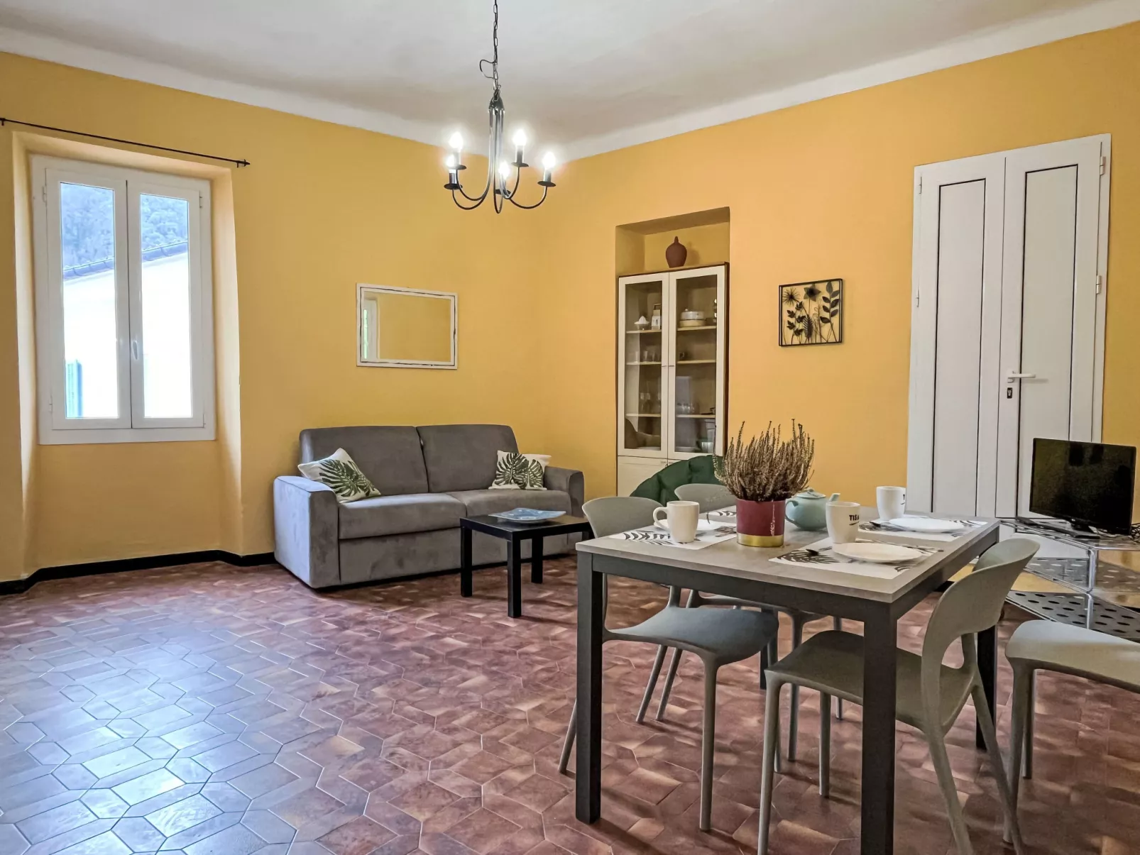 Giove-Inside