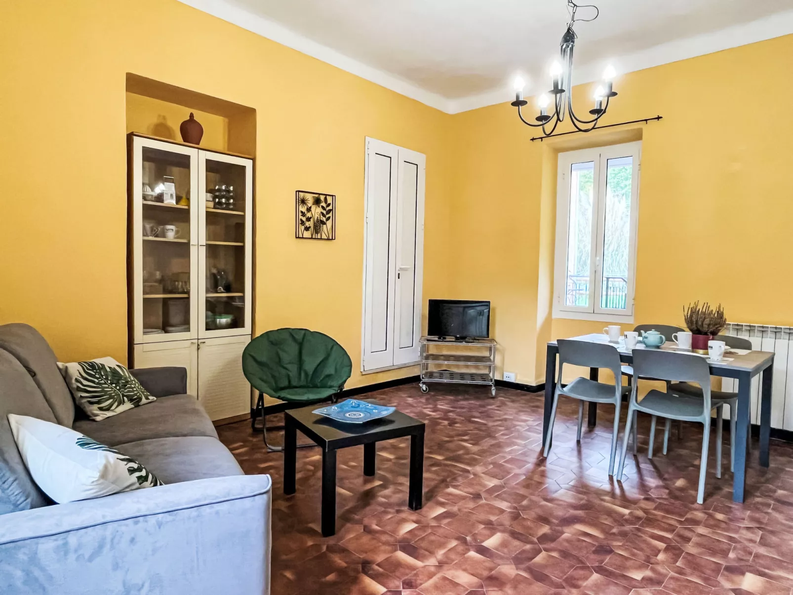Giove-Inside