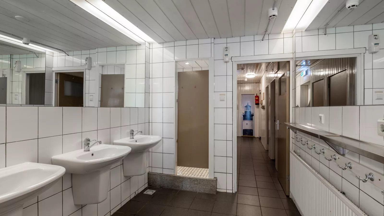 De Kaag Watersport Groepsaccommodatie - 30 pers-Bathroom