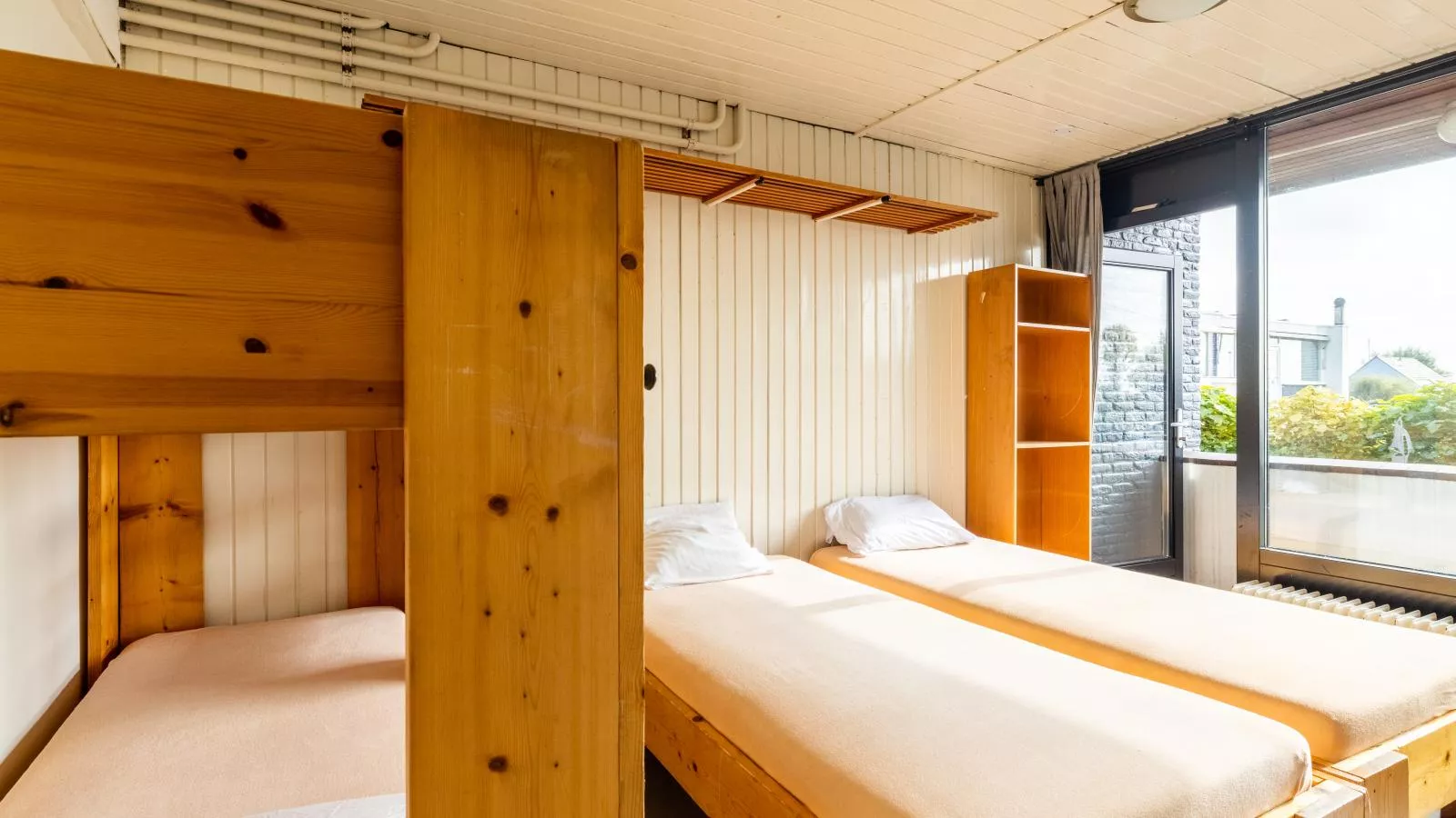 De Kaag Watersport Groepsaccommodatie - 30 pers-Bedroom