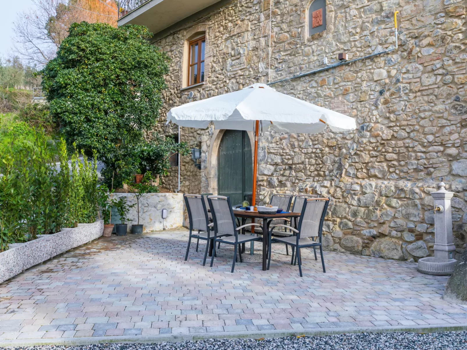 Casa delle Ginestre-Outside