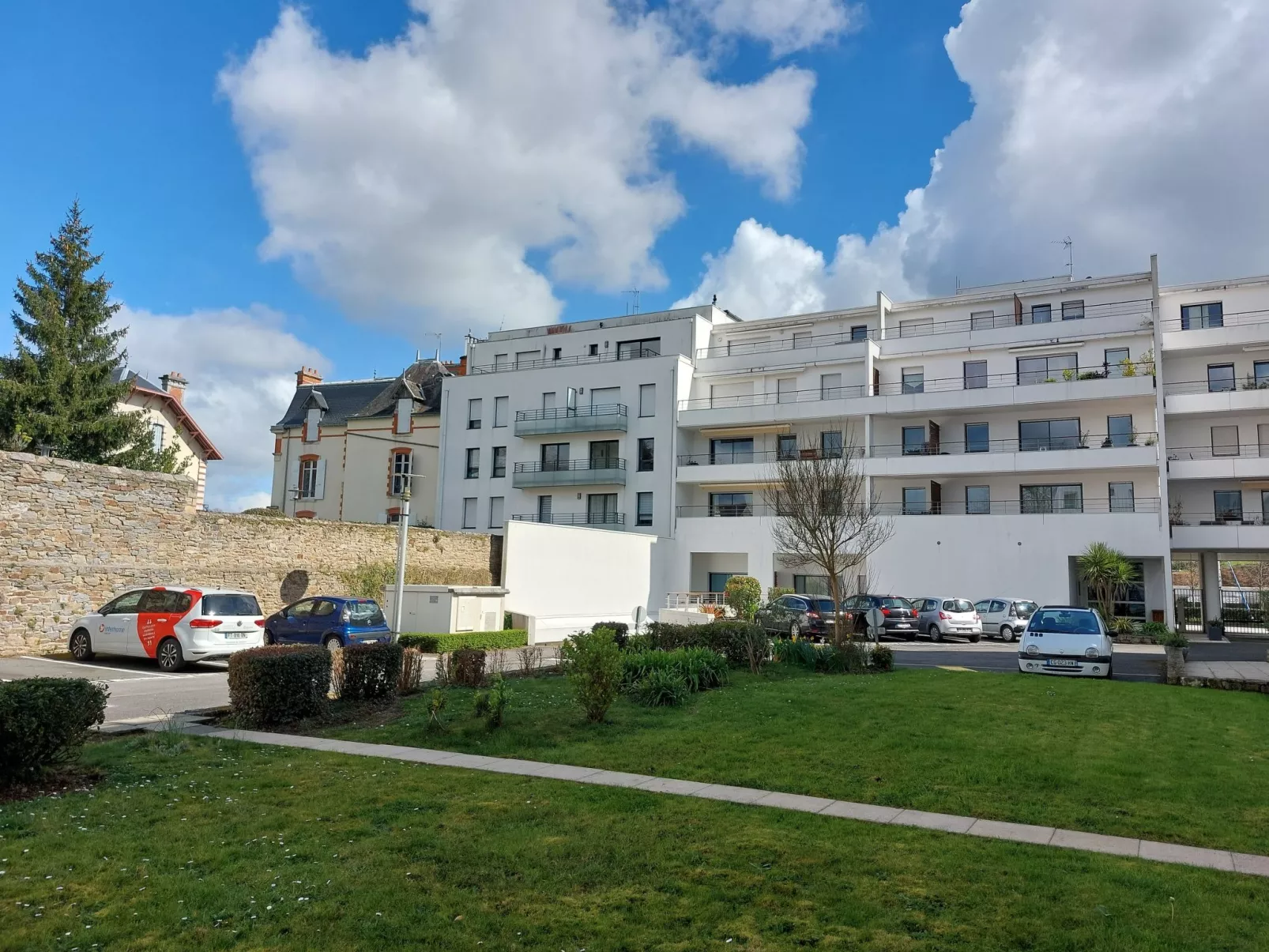 T2 avec balcon,calme et près du port-Draußen