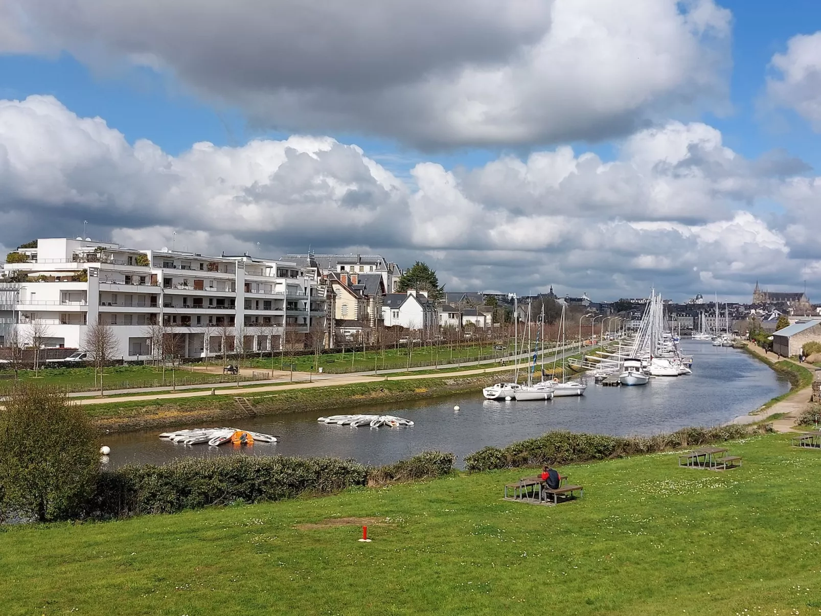 T2 avec balcon,calme et près du port-Draußen