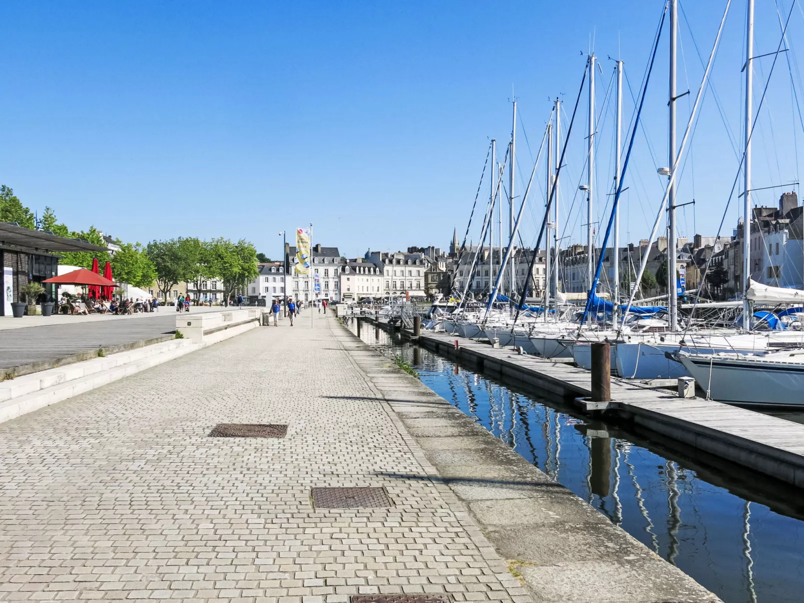 T2 avec balcon,calme et près du port-Draußen
