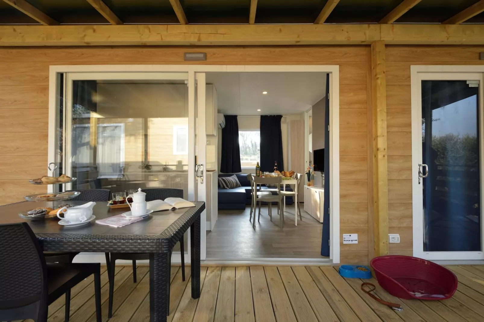 Caravan park della Colombaia Padenghe sul Garda-CM Panorama Spa Dog-Dining room