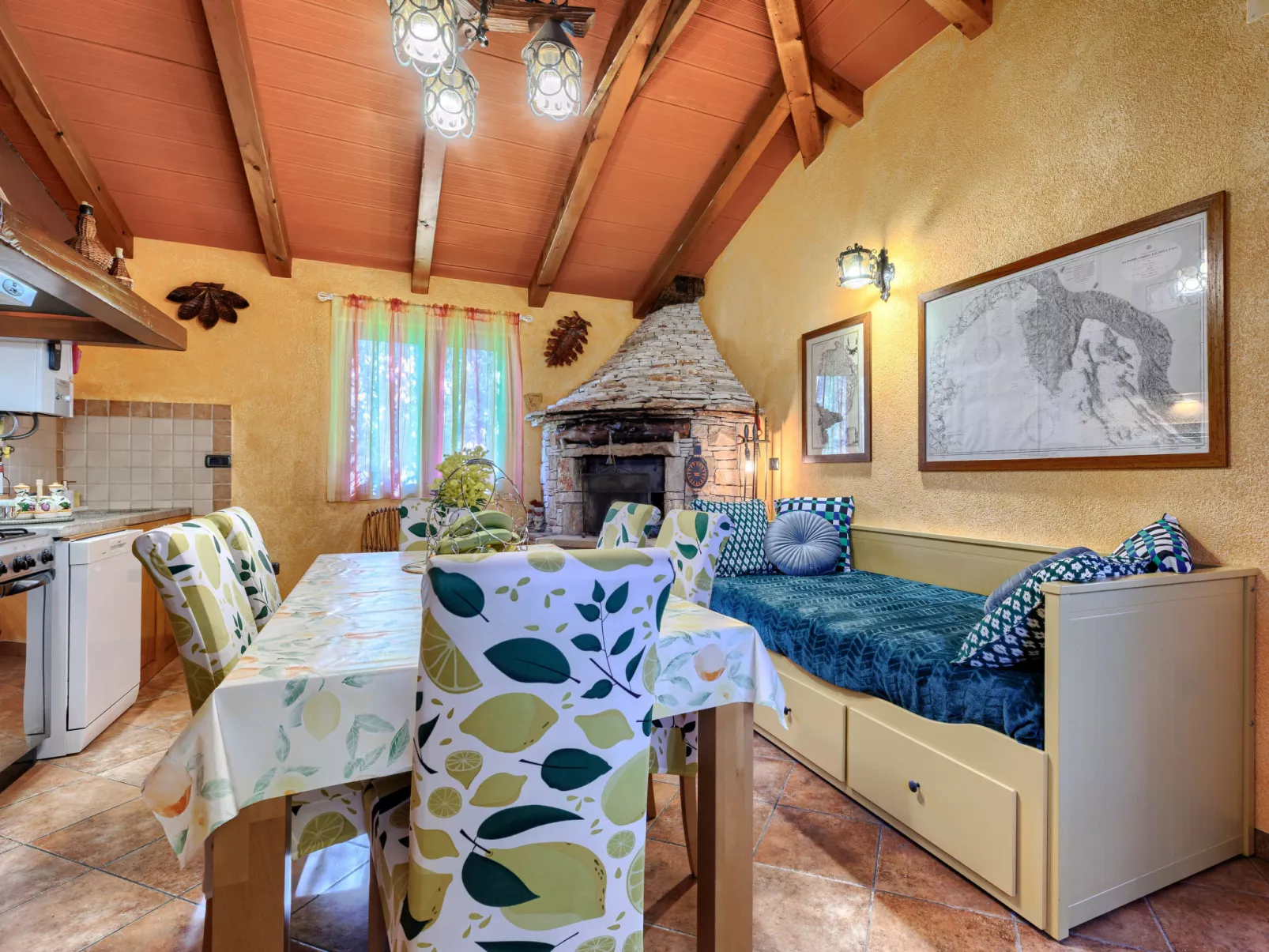 Villa Mariuccia-Inside