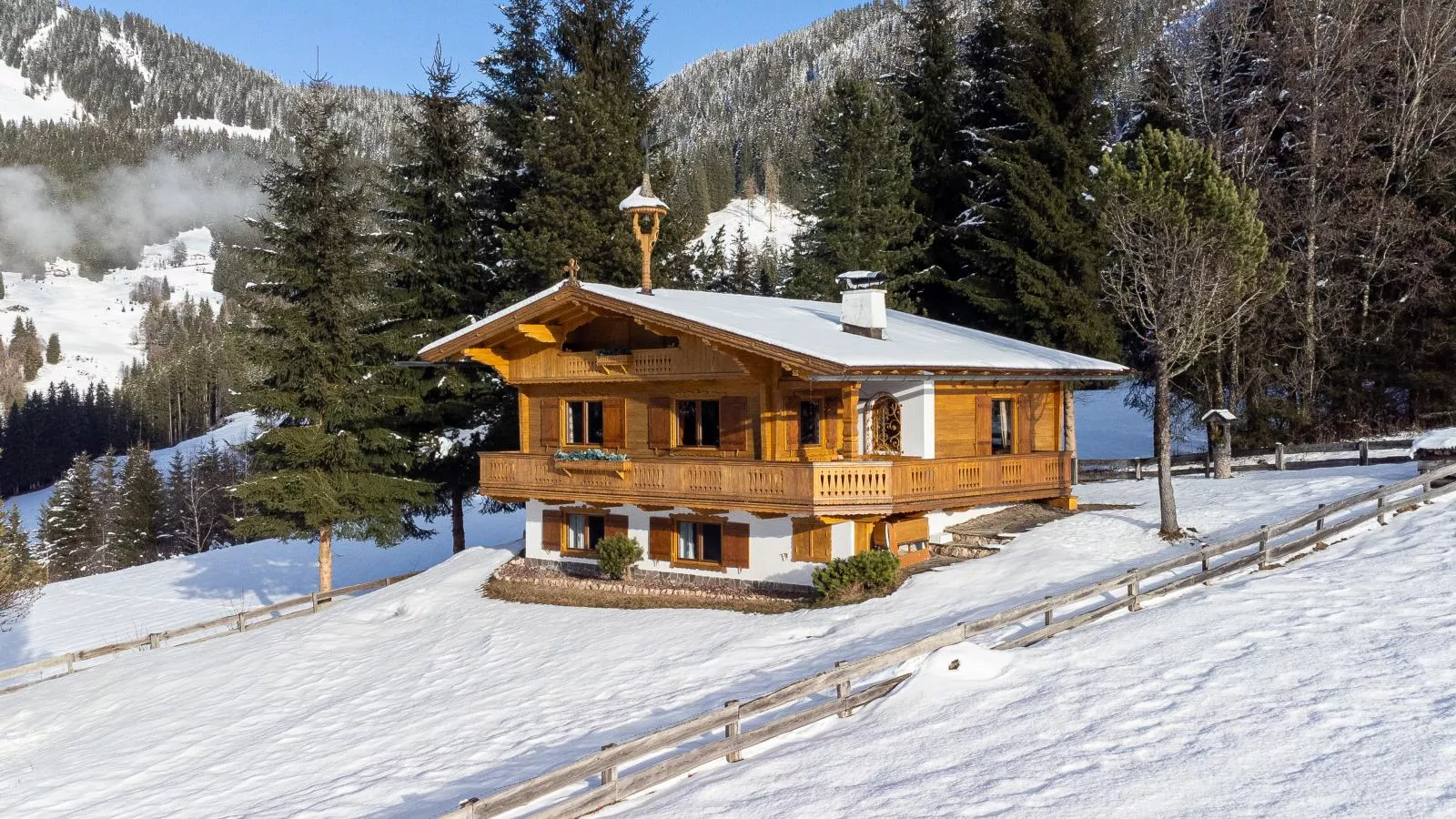 Hütte zum Dillental-Exterior winter