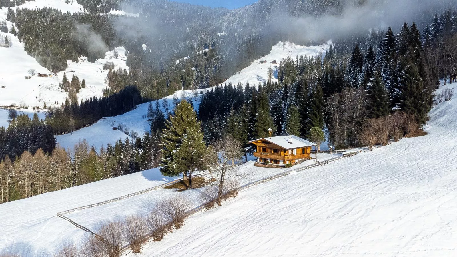 Hütte zum Dillental-Exterior winter