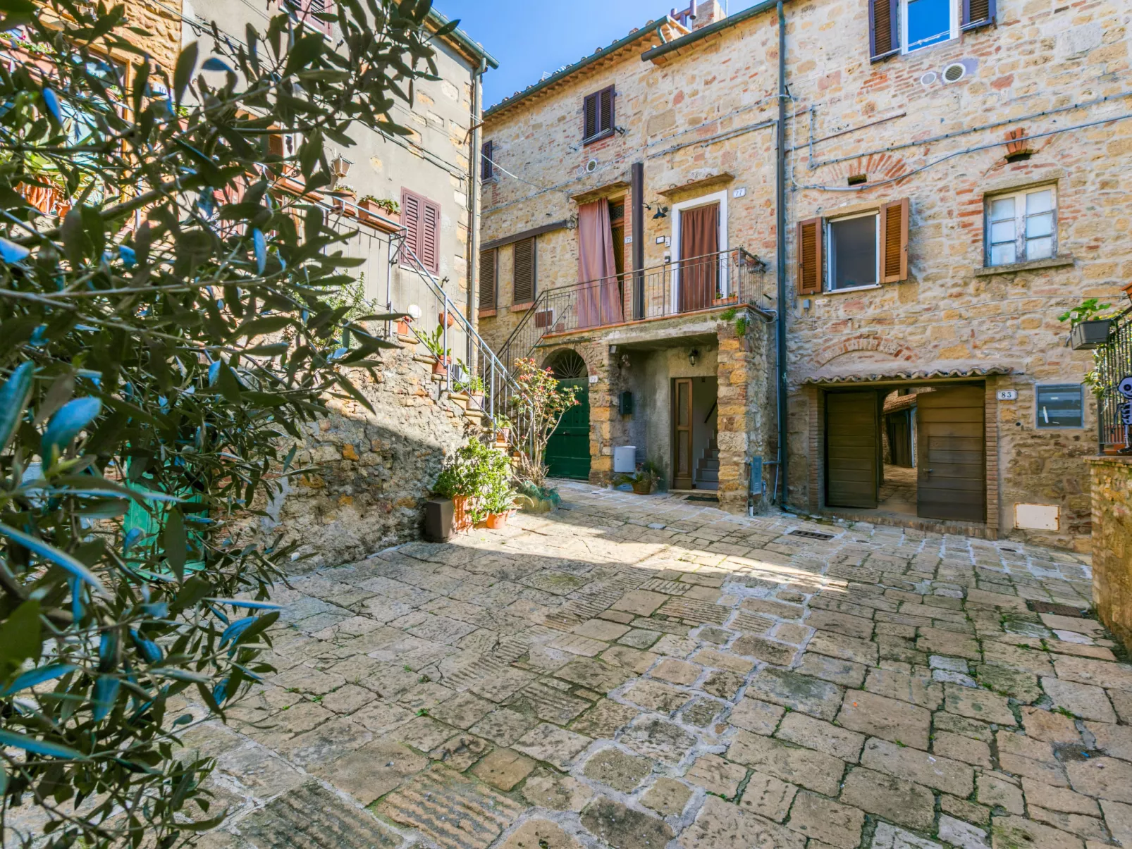 81 Passi - 10562061