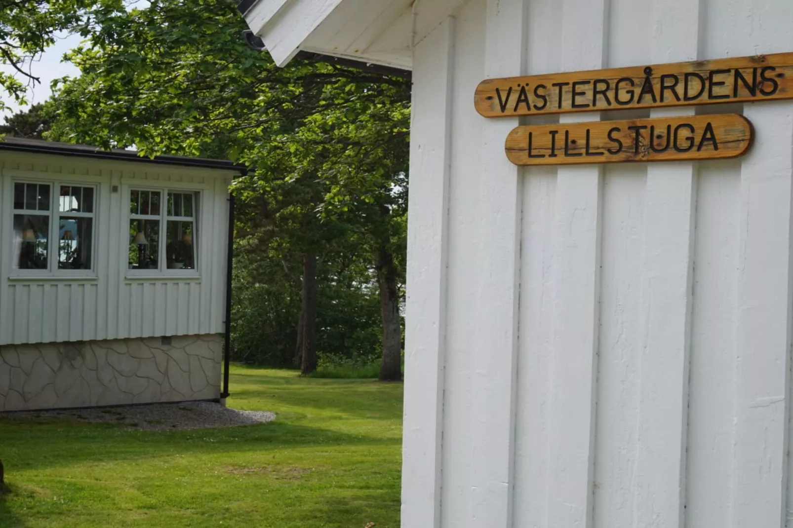 Västergårdens Lillstuga, delad dusch-Outdoor