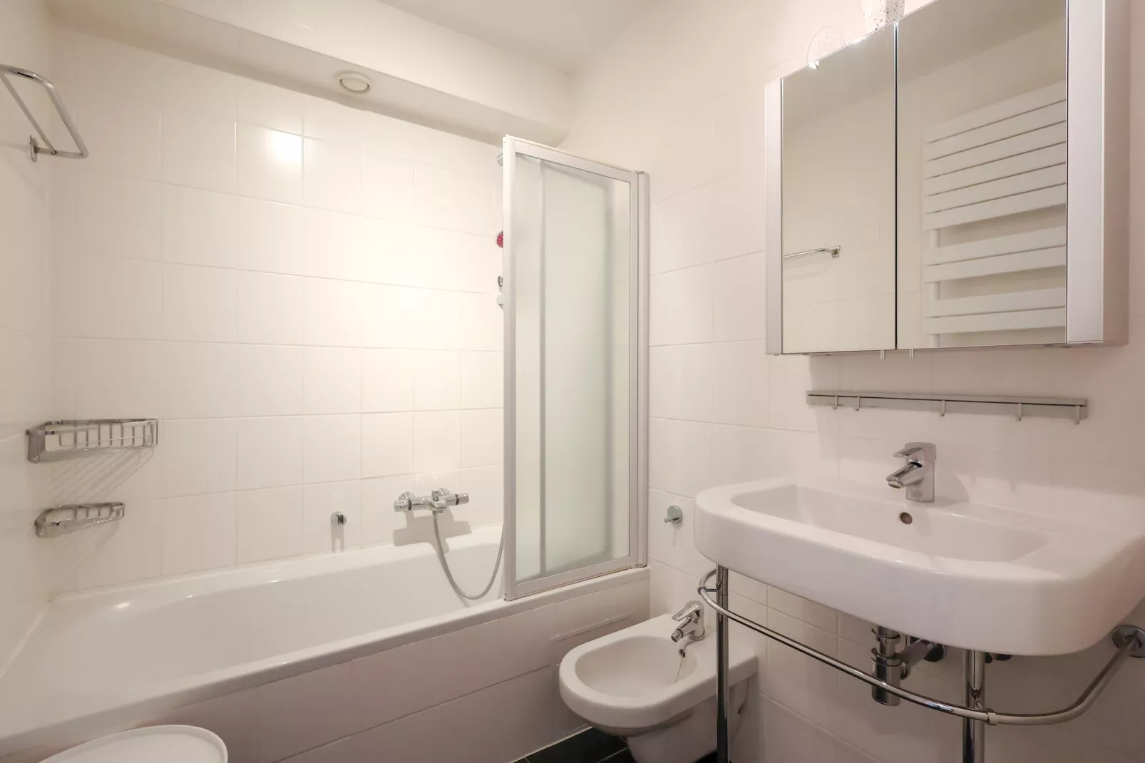 GAUQCD/GAUD2-Bathroom