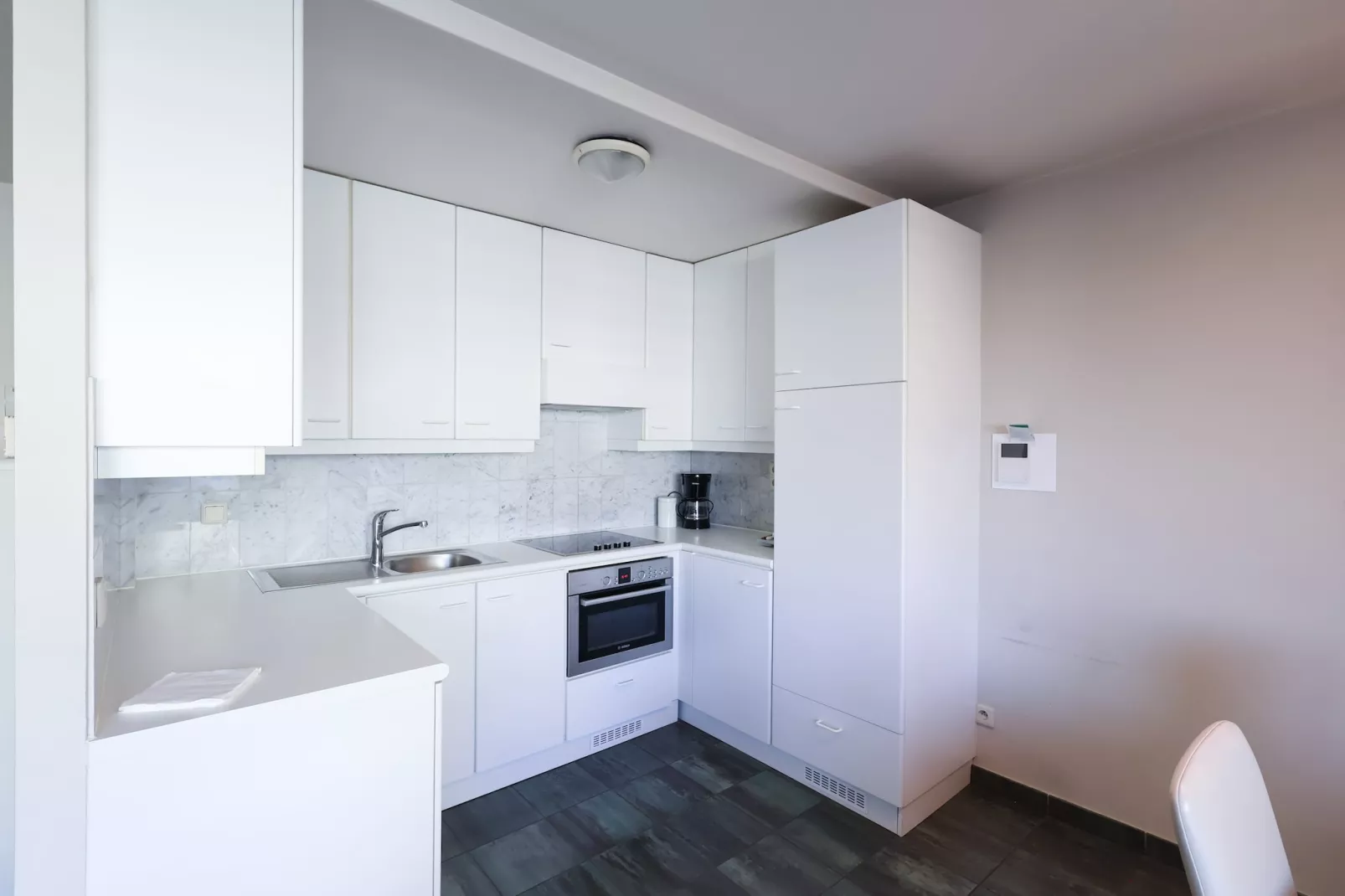 PLAZA H/3753-Kitchen
