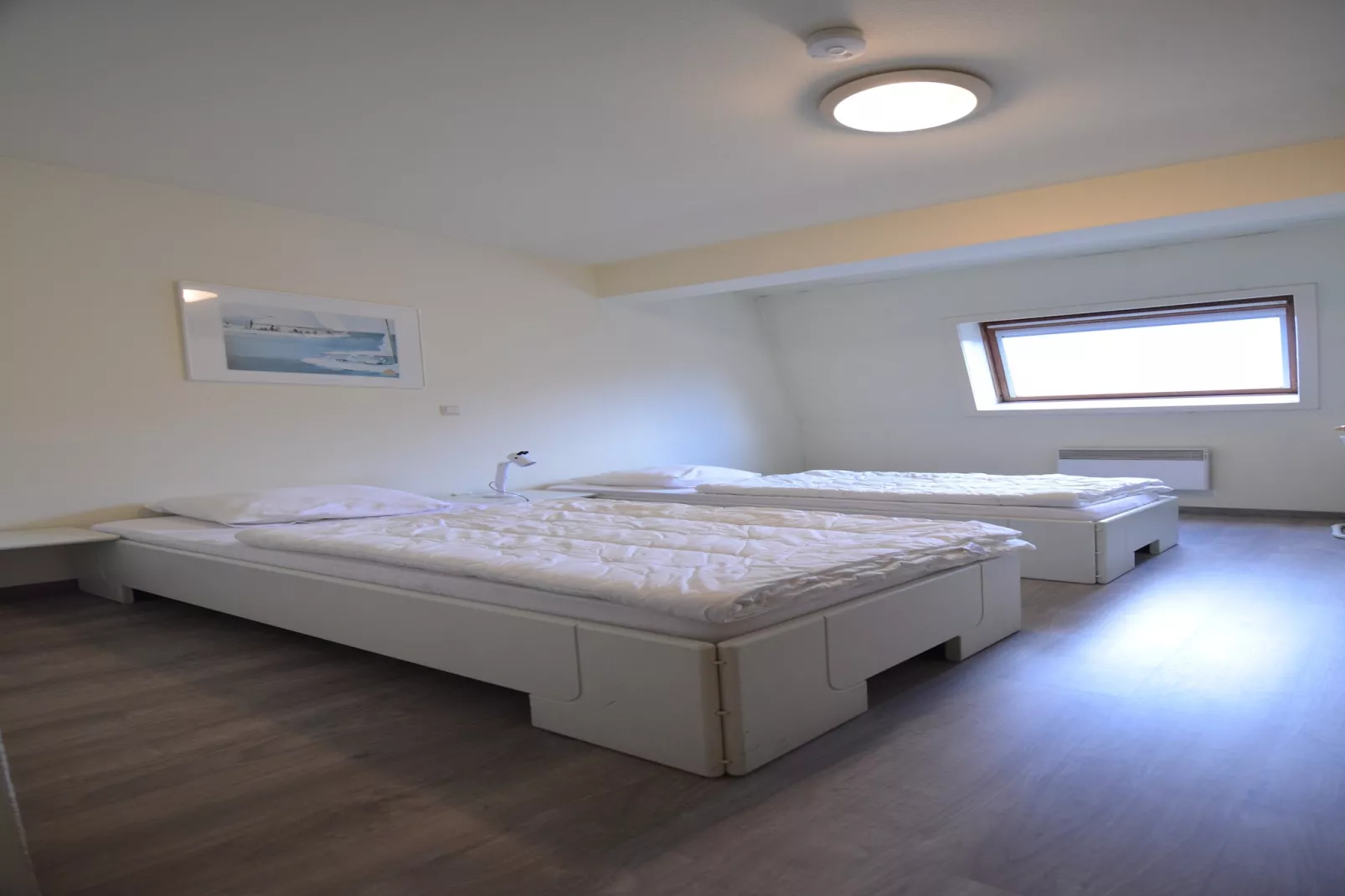 PLAZA H/3753-Bedroom