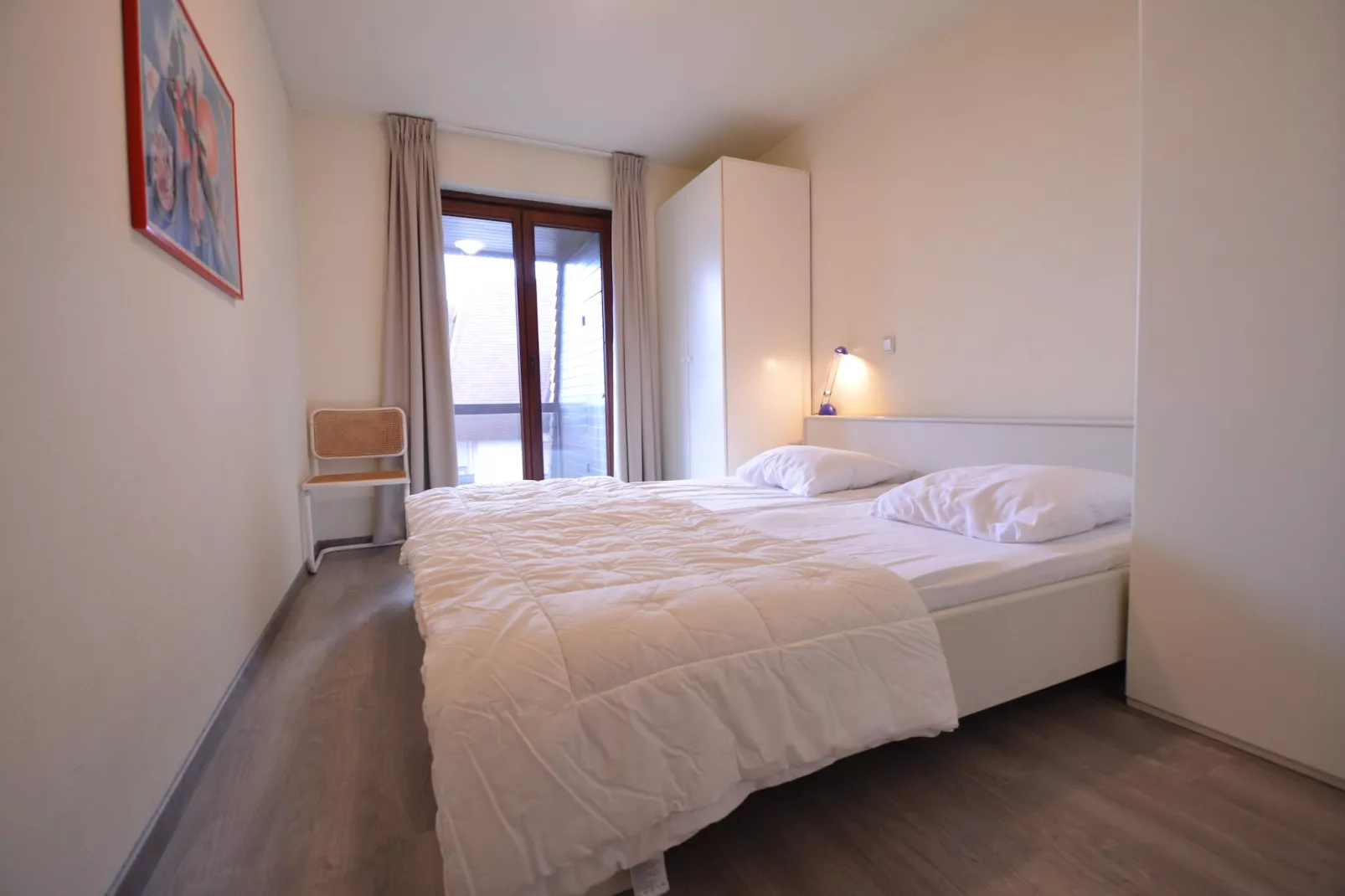 PLAZA H/3753-Bedroom