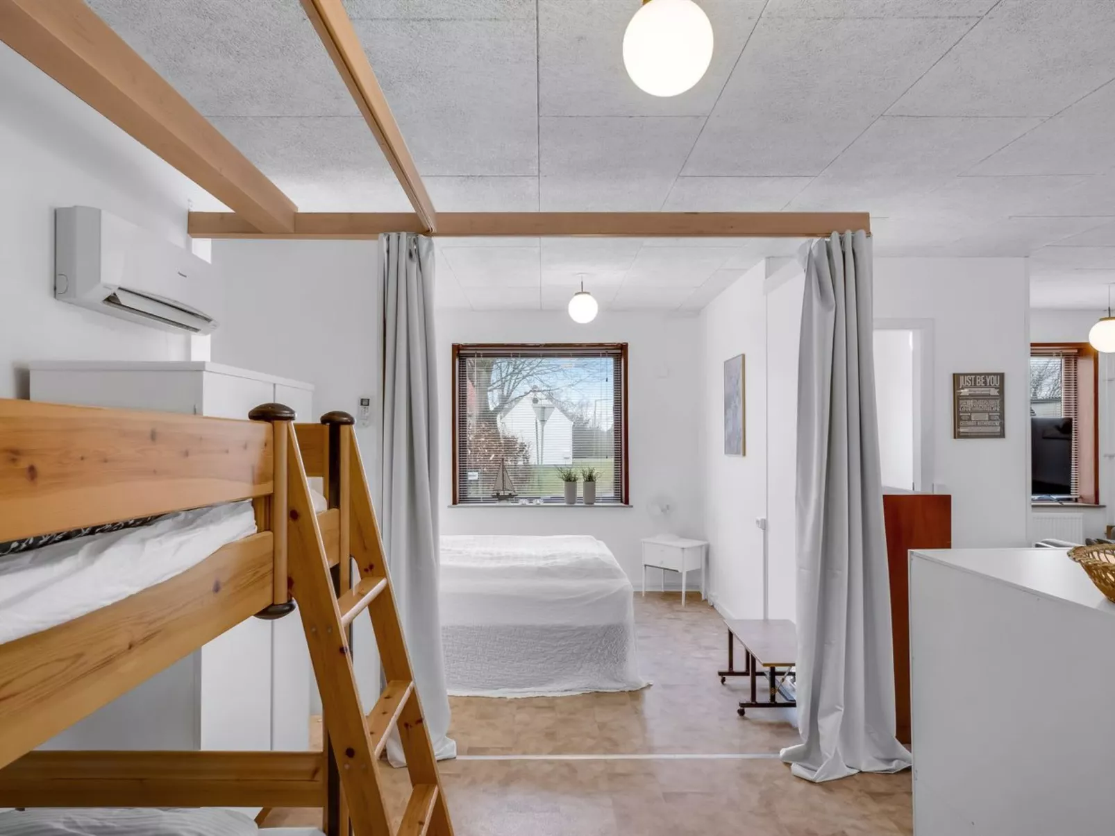 "Jantje" - 200m from the sea-Inside