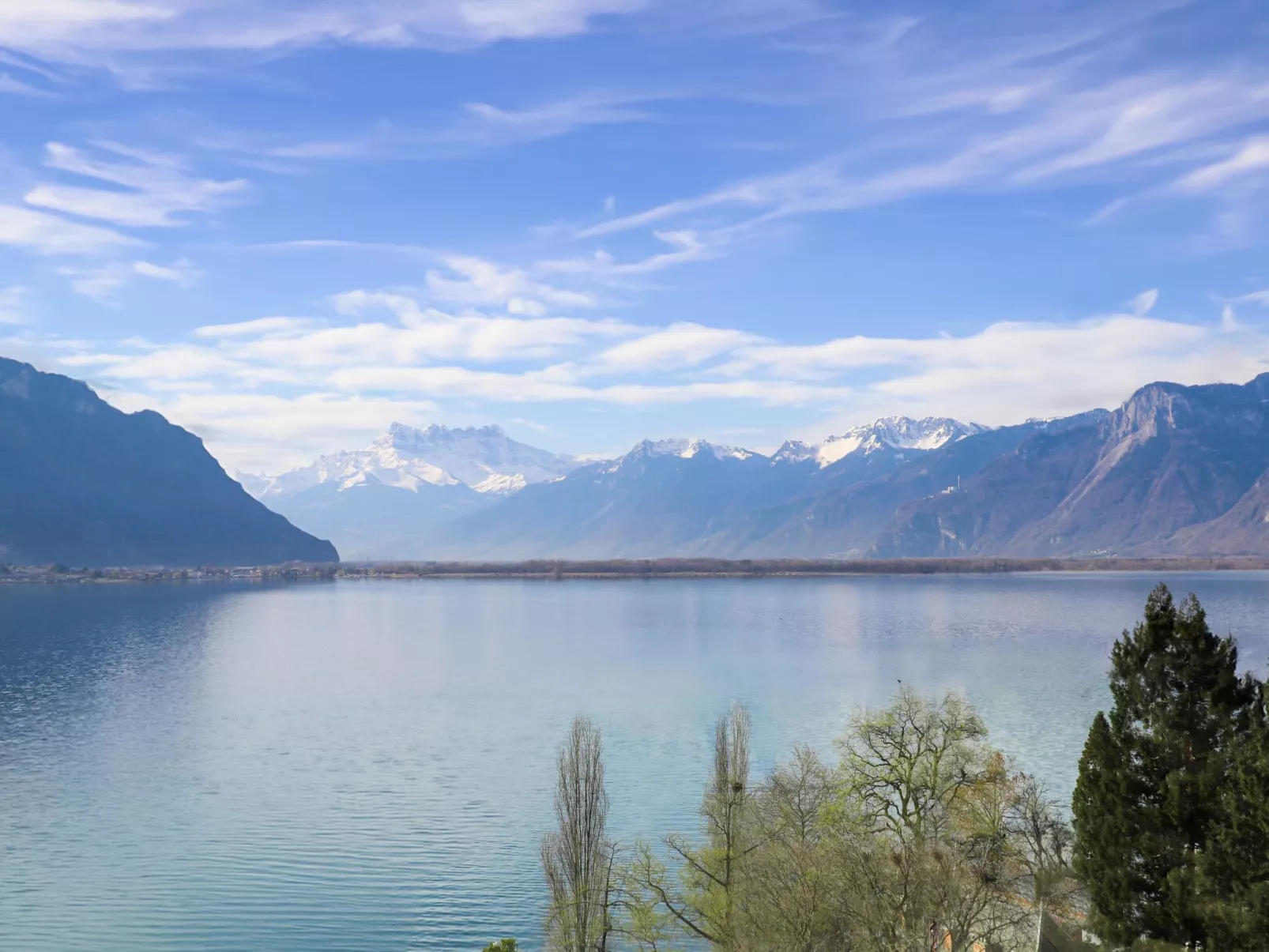 Le National Montreux-Outside