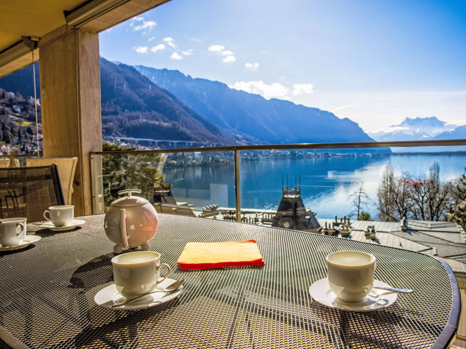 Le National Montreux-Outside