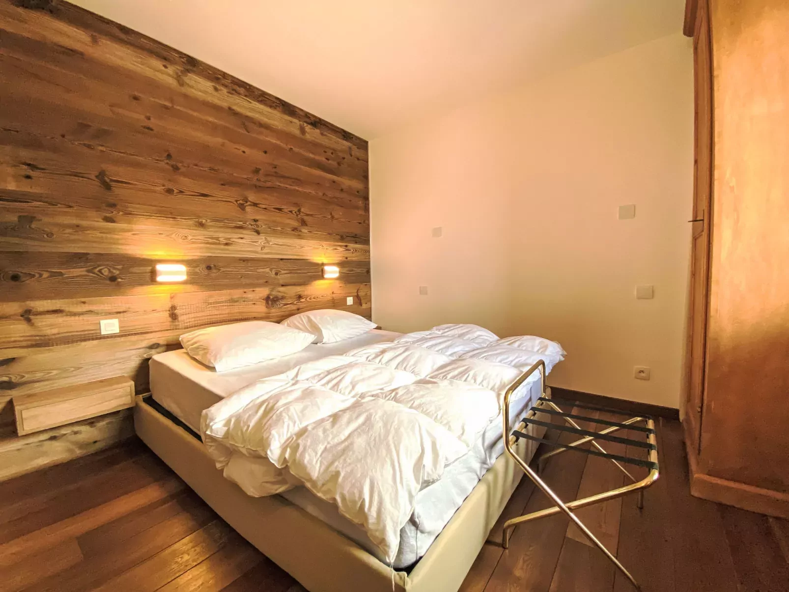Les Grands Balcons-Inside