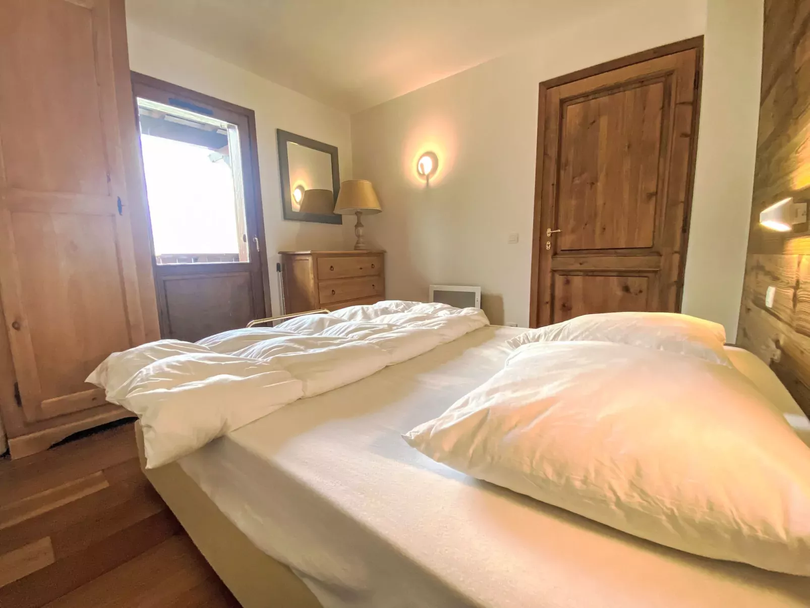 Les Grands Balcons-Inside