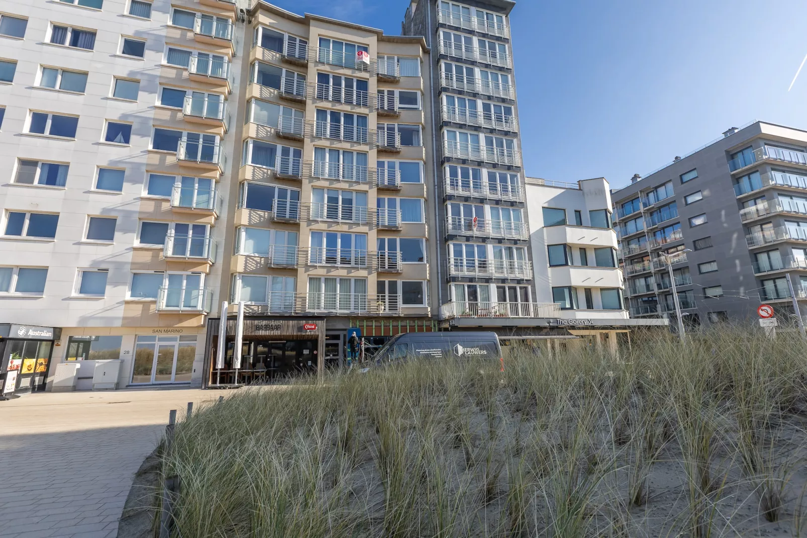 Telstar 0301-Exterior summer