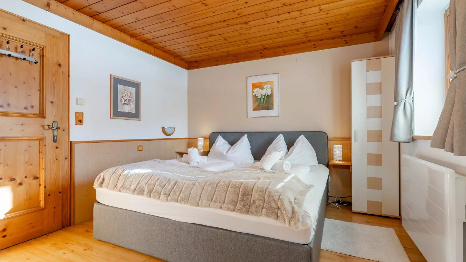 Elisabeth Sonnenseite-Bedroom