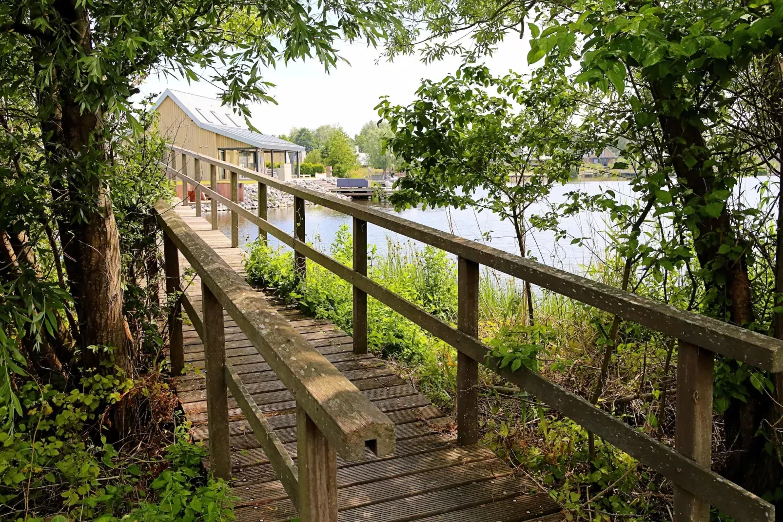 Resort Waterrijk Oesterdam 7-Gebiete Sommer 1 km