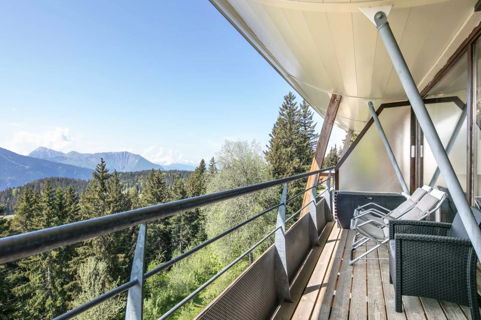 V du Bachat Sorbiers E N°32 - ST6-Terrace balcony