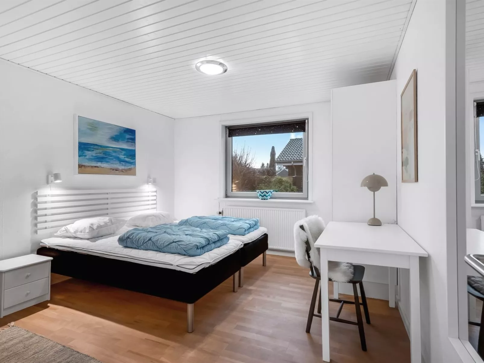 "Steffan" - 1.8km from the sea-Inside