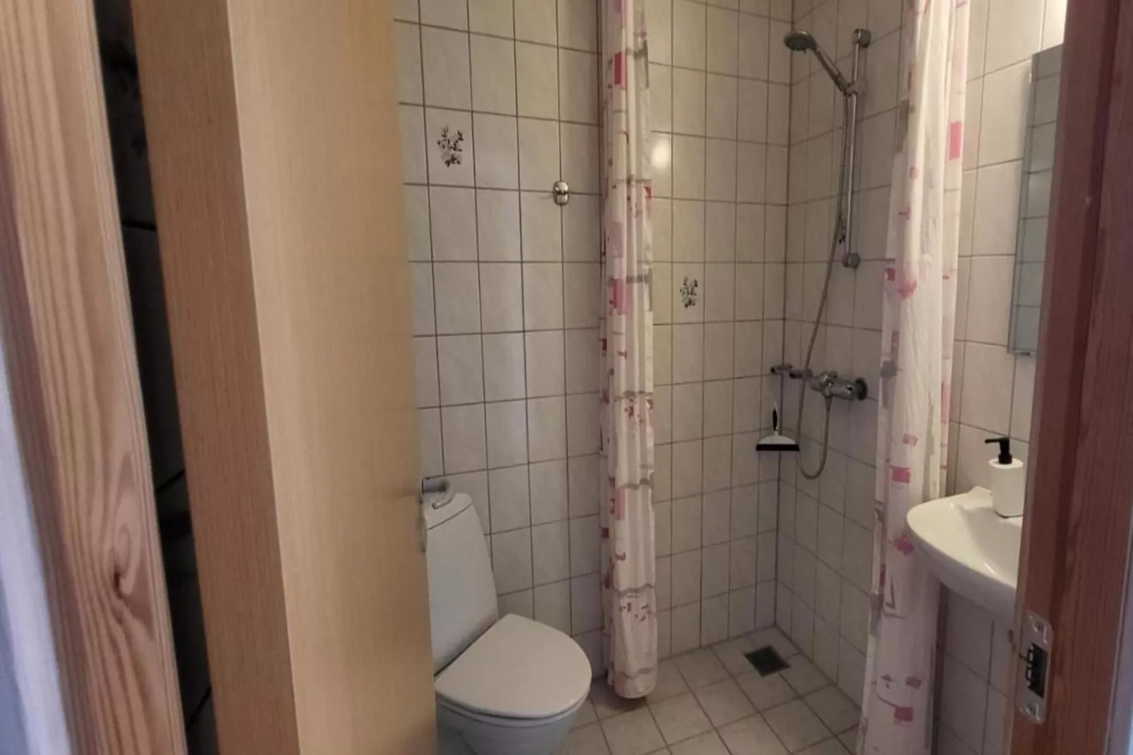 Dobbeltv(relse med eget badev(relse-Indoor
