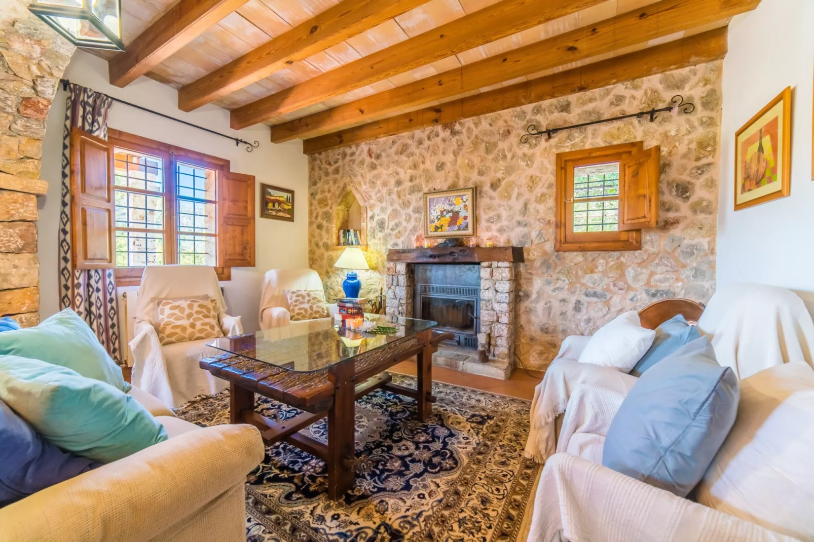 Caselles Petit-Living room
