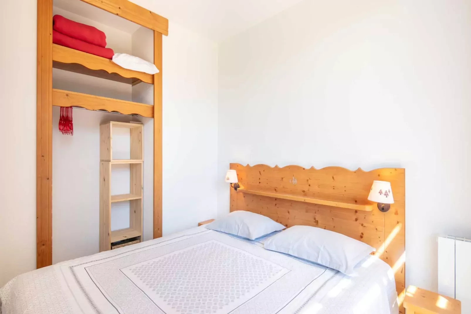 V. du Bachat EPICEA B N°02 - 3P6-Schlafzimmer