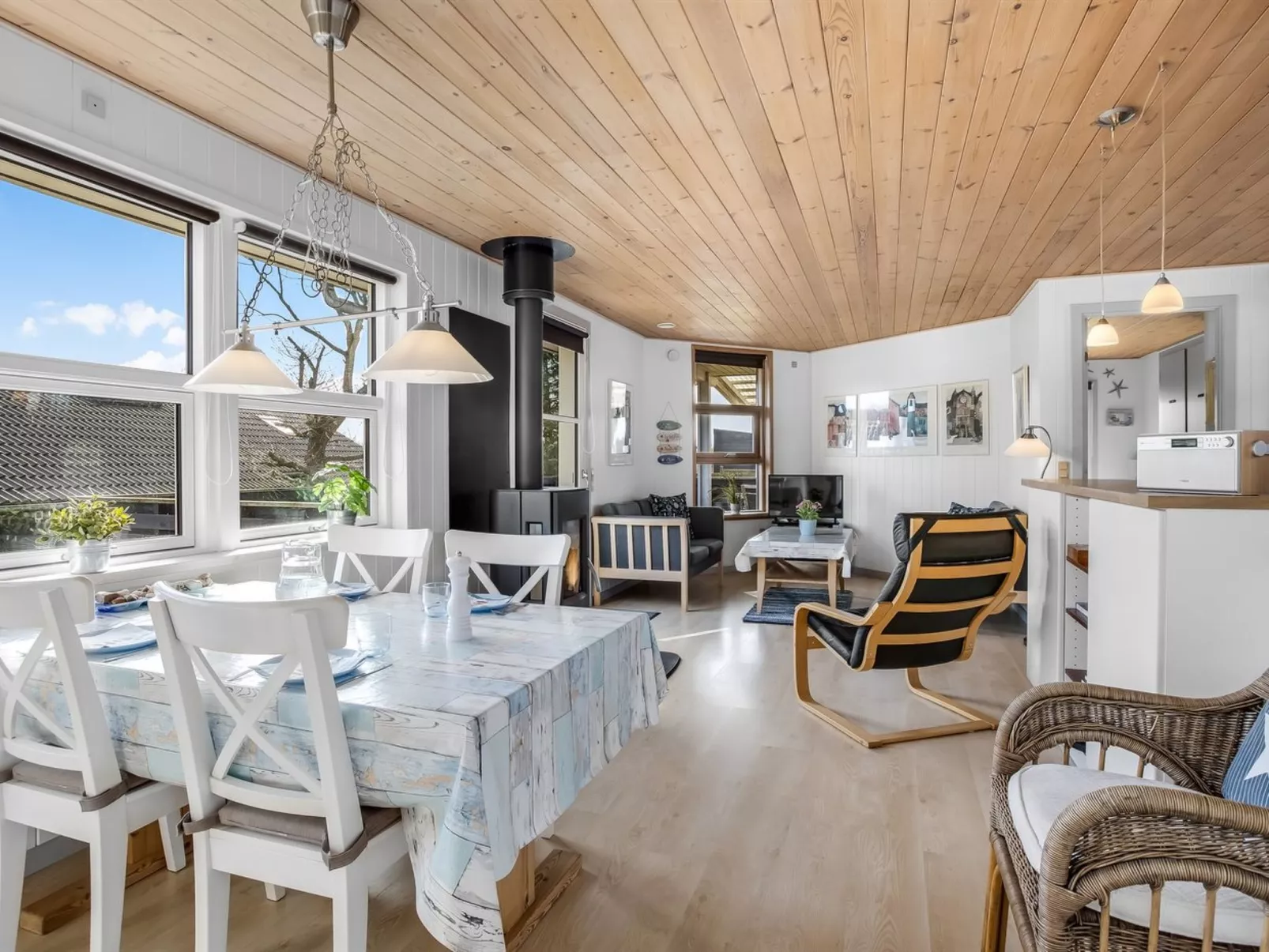 "Terttu" - 250m from the sea-Drinnen