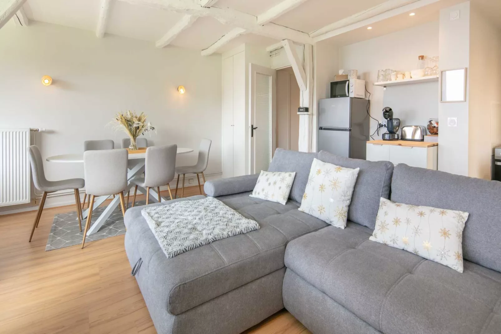 CYTISES N°305 - 2P4-Living room