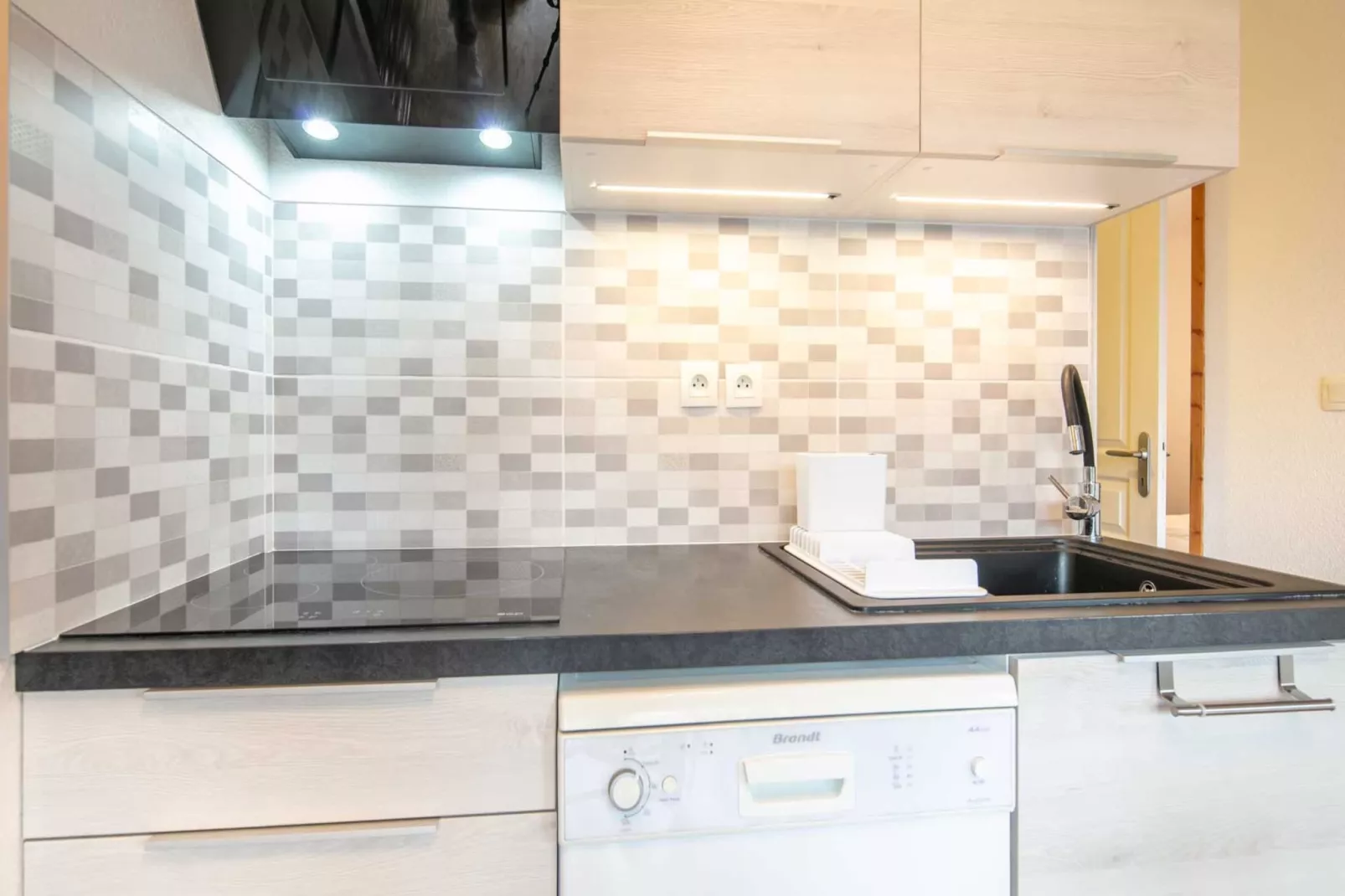 V.DU BACHAT Asters D N°22 - 2P5-Kitchen