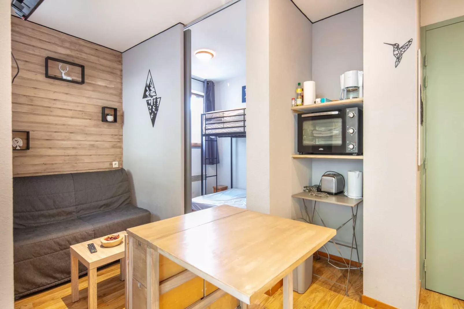 V du Bachat Melezes E N°13 - 2P5-Living room