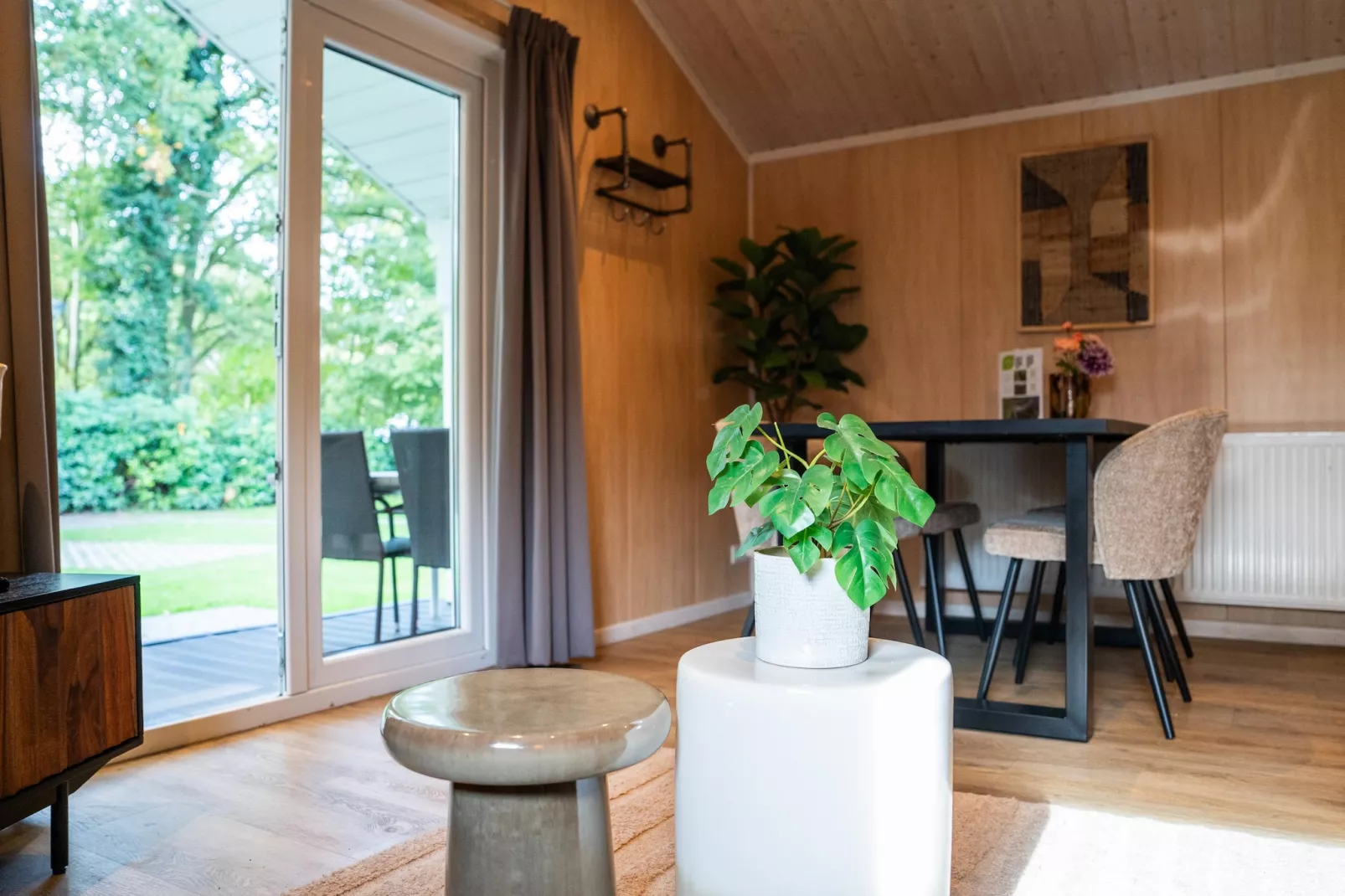 Vakantiepark Latour 2-Dining room